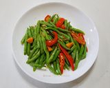 รูปขั้นตอนการทำที่ 6 ของ ถั่วฝักยาวผัดไข่แดงเค็ม