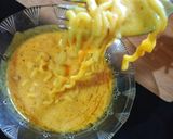 A picture of step 9 of Instant noodle khausay.