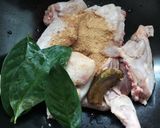 Foto langkah ke 2 dari resep Ungkep Ayam Lengkuas.