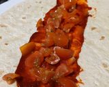 A picture of step 4 of Quick and easy chicken and gouchang Tortilla wrap.