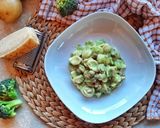 A picture of step 4 of Orecchiette with Sausage and Broccoli Cream.