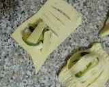 Foto del passaggio 3 della ricetta Sfogliatine salate con le zucchine