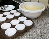Foto del paso 3 de la receta: Magdalenas caseras y esponjosas / con copete / ponquesitos / cupcake