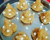 A picture of step 4 of Aata Modak.