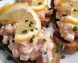 Une image de l'étape 7 de Tartare de saumon au chèvre frais et Granny Smith.