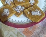 बेसन की नारियल बर्फी (Besan ki nariyal barfi recipe in Hindi) रेसिपी चरण 2 फोटो