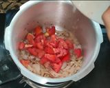 A picture of step 4 of Pulao recipe in pressure cooker.