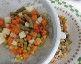Foto del paso 1 de la receta: Pastel Vegetal de Ensaladilla con Gusto y Sabor