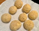 Une image de l'étape 1 de Champignons de Paris panés, riz aux petits pois.