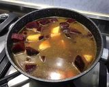 Une image de l'étape 11 de Velouté de betteraves rouges et pommes de terre au curry et gingembre.