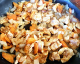 Foto del paso 3 de la receta: Arroz Currypollo con Aguacate