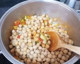 Foto del paso 4 de la receta: Garbanzos verduras y langostinos