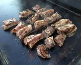 Une image de l'étape 5 de Travers de porc marinés algues citron soja grillés à la plancha.