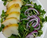 Foto del paso 1 de la receta: Ensalada de Berro,Cebolla y Pera