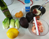 Foto del paso 1 de la receta: Ensalada de aguacate y langostinos