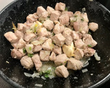 Foto del paso 2 de la receta: Magro de cerdo con tomate 🍅