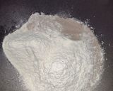 Foto del paso 1 de la receta: Tapitas de alfajores/ galletitas