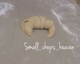 A picture of step 7 of Home-baked Bread rolls.
