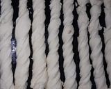 Foto del paso 6 de la receta: Palito Trenzado azúcarado/ Churrinches