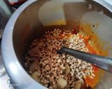 A picture of step 3 of Lobia Ki Sabzi.