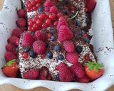 Foto del passaggio 9 della ricetta Tronchetto con panna e frutti di bosco