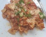 Foto langkah ke 6 dari resep Tuna Tomate Farfalle Pasta.