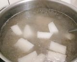 Hình bước làm 1 của món Hoành thánh thịt xá xíu