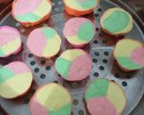 Foto langkah ke 7 dari resep Bolu Kukus Mawar.