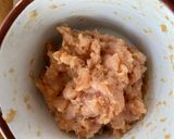 รูปขั้นตอนการทำที่ 2 ของ มาม่าราดหน้าไก่สับคะน้า🥬🧄