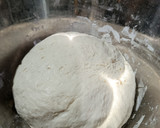 Foto del paso 3 de la receta: Pizza de cebolla y champiñones
