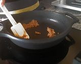 Foto del paso 6 de la receta: Escalopines de ternera en salsa de cebolla