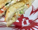 A picture of step 5 of Vegetables egg sandwich.