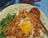 Foto langkah ke 5 dari resep Nasi goreng kimchi ala Arien's kitchen.