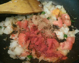 A picture of step 3 of Cabbage Curry.