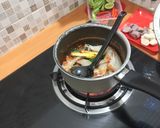 Foto langkah ke 5 dari resep Tomyam Seafood.