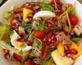 Hình bước làm 4 của món Salad Lựu Và Cách Bổ Quả Lựu