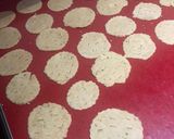 A picture of step 3 of Farsi Puri (Savoury biscuits).