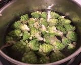 Une image de l'étape 3 de Pommes grenailles au chou romanesco et dulce.