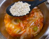 A picture of step 3 of Tomato Beef Soup (Soy Sauce Taste).