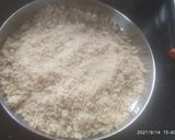 झटपट पोहा मोदक (poha modak recipe in marathi) रेसिपी स्टेप 3 फोटो 