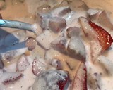 Foto del paso 5 de la receta: Fresas con crema 🍓😋