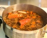 A picture of step 5 of Lobster bisque.