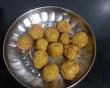 A picture of step 2 of Rice Bonda.