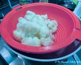 Foto del passaggio 2 della ricetta Involtini di pollo farciti con cavolfiori gratinati