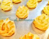 Foto langkah ke 5 dari resep Kue soes / choux pastry.