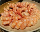 รูปขั้นตอนการทำที่ 4 ของ กุ้งลวกสไปร์ท