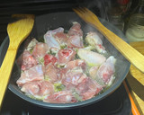 Foto del paso 1 de la receta: Pollo con pisto