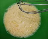 Foto langkah ke 4 dari resep "Bolu caramel simple".