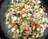 A picture of step 4 of Mushroom Green peas gravy.