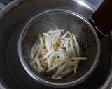 รูปขั้นตอนการทำที่ 2 ของ เส้นเล็กแห้ง หมูสับ (สูตรโบราณ)